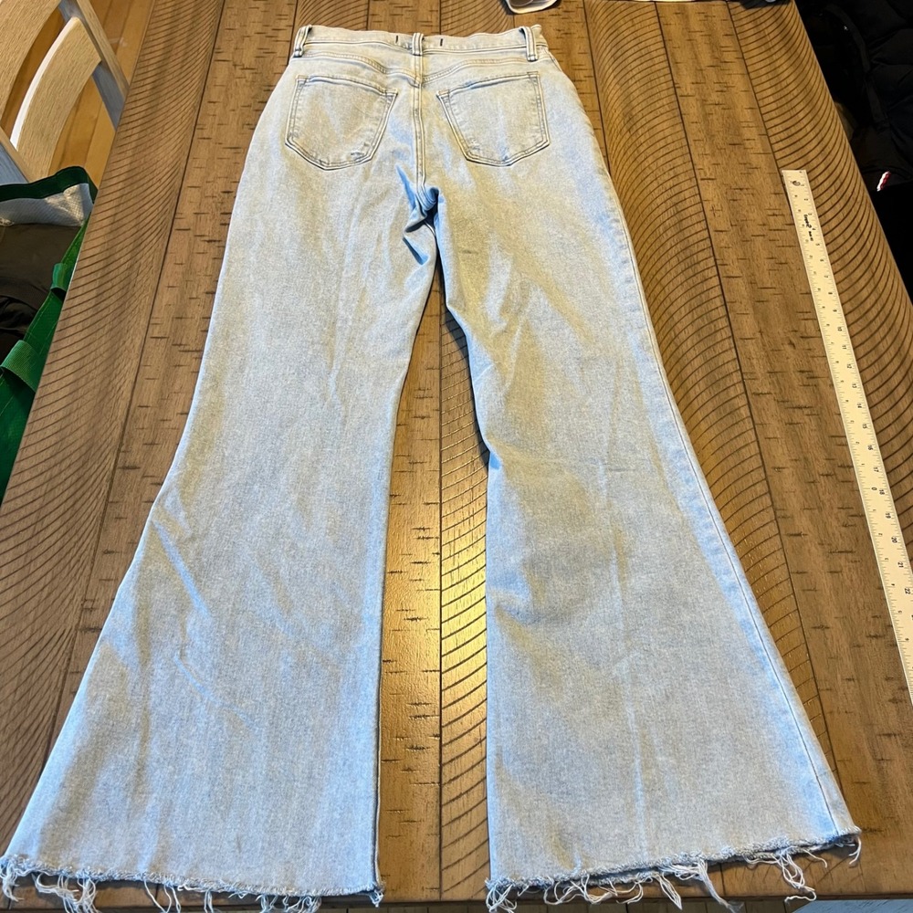 Abercrombie Fitch The Flare Ultra High Rise Light Wash Denim Jeans Size 27 - Picture 10 of 10
